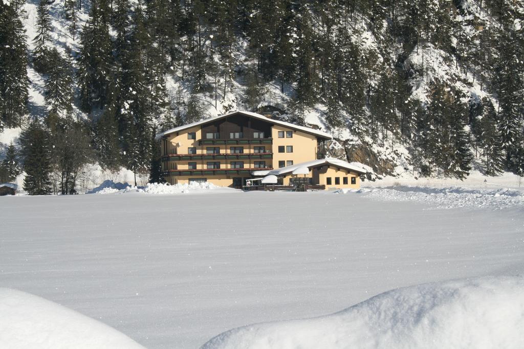 Schoenauer Hof Бах Экстерьер фото