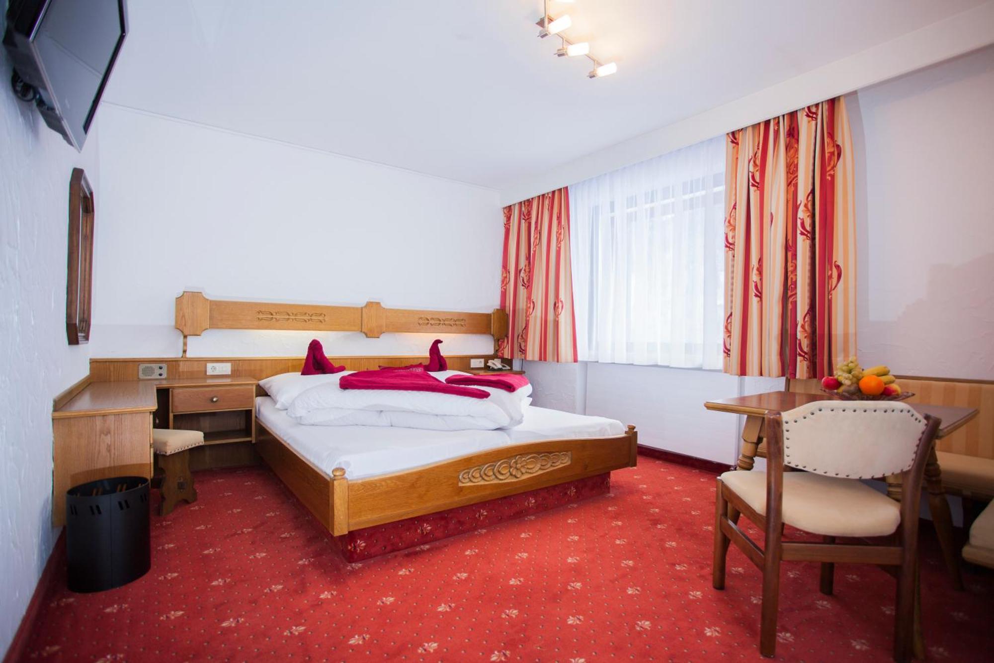 Schoenauer Hof Бах Экстерьер фото
